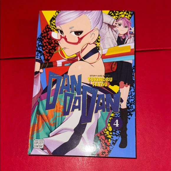 Viz Media Other - DanDaDan Volume 4